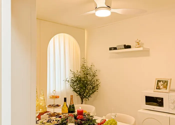 8인독채,무료짐보관,무료세탁,사당역,이수역, 강남,이태원,코엑스,명동,동대문,홍대 Seúl