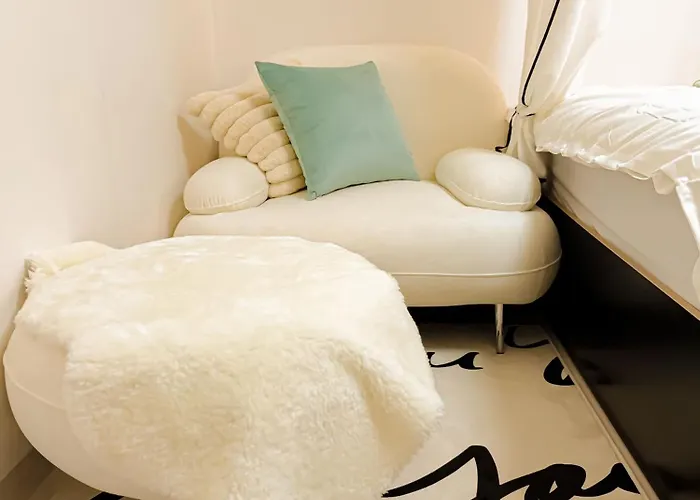 Villa 8인독채,무료짐보관,무료세탁,사당역,이수역, 강남,이태원,코엑스,명동,동대문,홍대