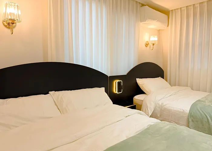 8인독채,무료짐보관,무료세탁,사당역,이수역, 강남,이태원,코엑스,명동,동대문,홍대 Villa Seúl