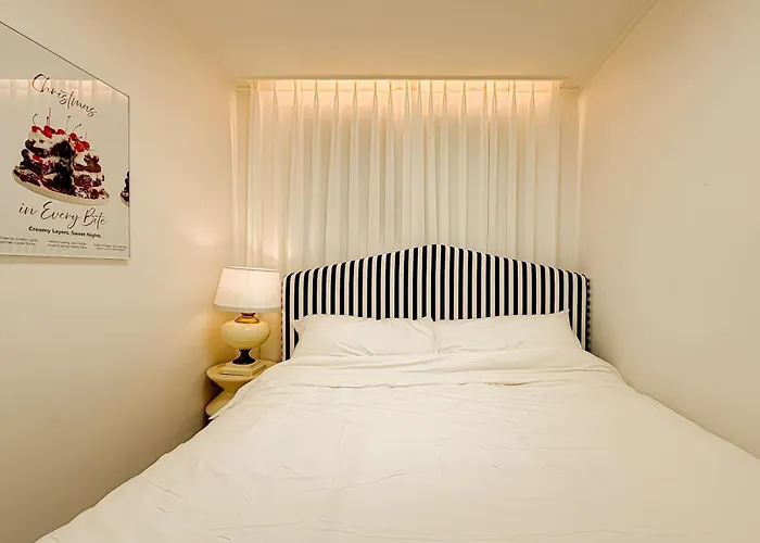 8인독채,무료짐보관,무료세탁,사당역,이수역, 강남,이태원,코엑스,명동,동대문,홍대 Villa *