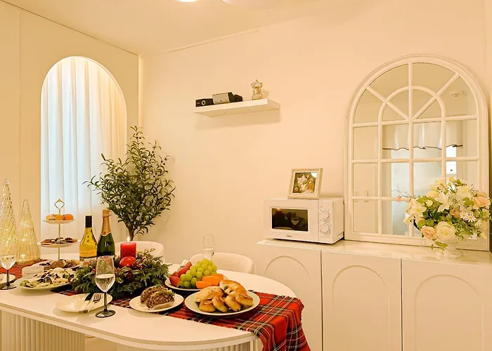 Villa 8인독채,무료짐보관,무료세탁,사당역,이수역, 강남,이태원,코엑스,명동,동대문,홍대 *