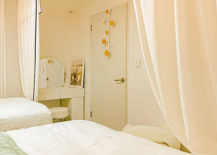 8인독채,무료짐보관,무료세탁,사당역,이수역, 강남,이태원,코엑스,명동,동대문,홍대 Villa