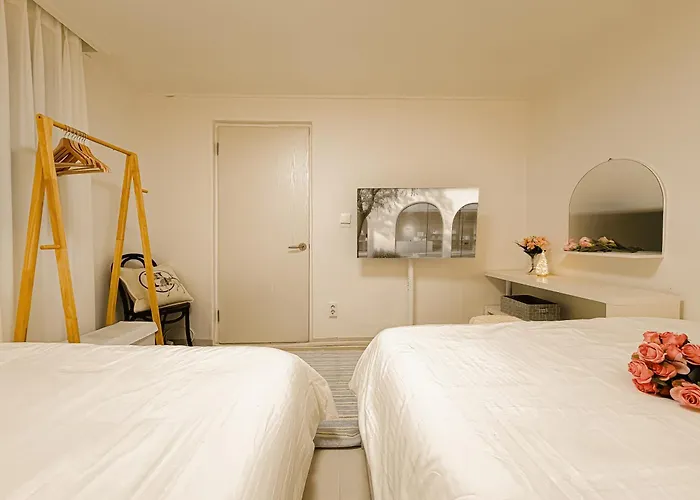 8인독채,무료짐보관,무료세탁,사당역,이수역, 강남,이태원,코엑스,명동,동대문,홍대 Villa